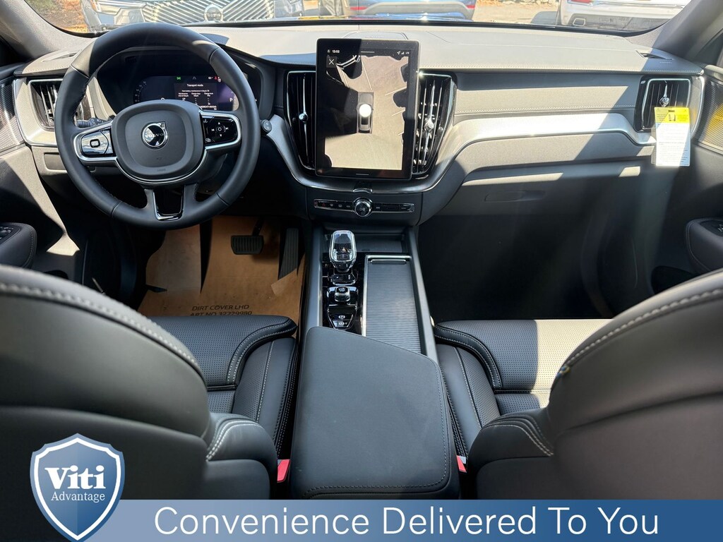 New 2026 Volvo XC60 plug-in hybrid T8 Ultra Black Edition SUV