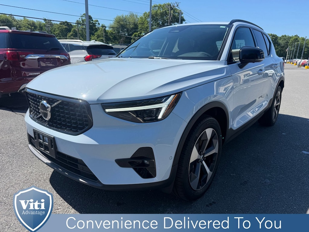 Certified 2026 Volvo XC40 B5 Plus SUV