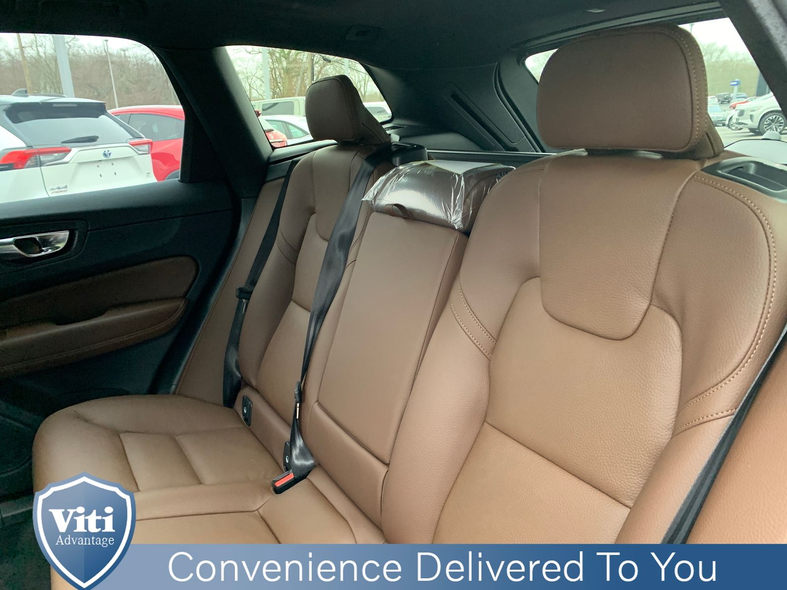 2025 Volvo XC60 Plus - Photo 14