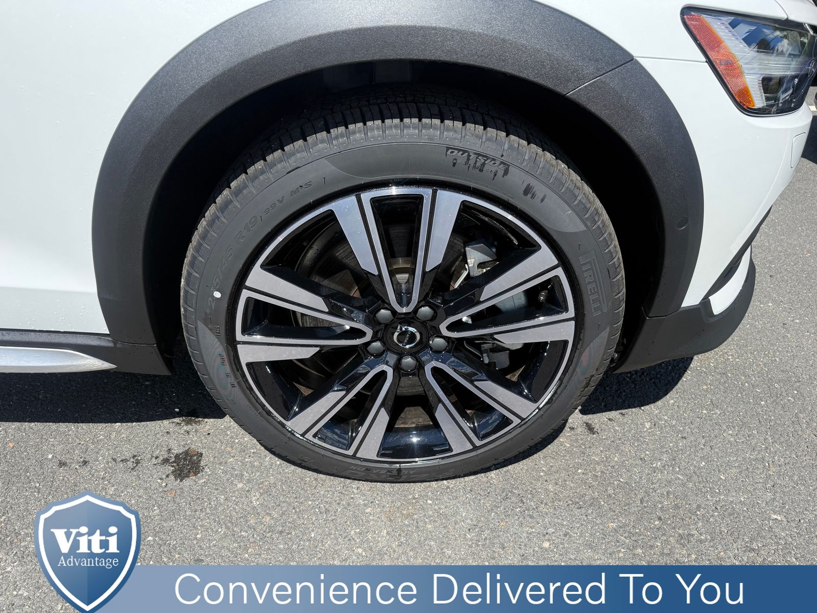 2026 Volvo V60 Cross Country Ultra - Photo 10