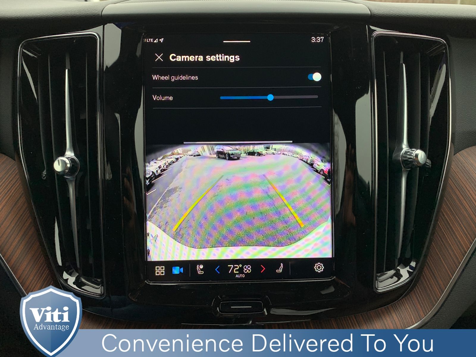 2025 Volvo XC60 Plus - Photo 16
