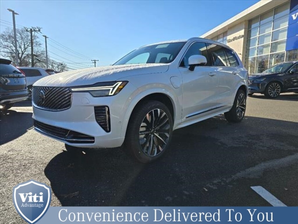 New 2025 Volvo XC90 Recharge PlugIn Hybrid T8 (2025.5) Plus 6Seater