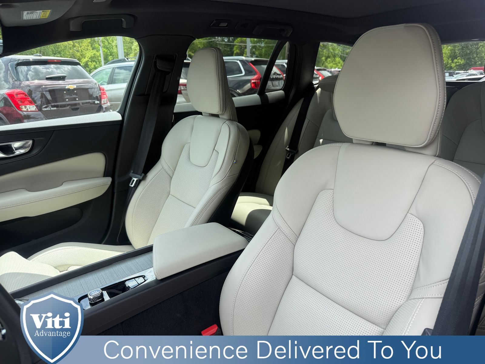 2026 Volvo V60 Cross Country Ultra - Photo 13