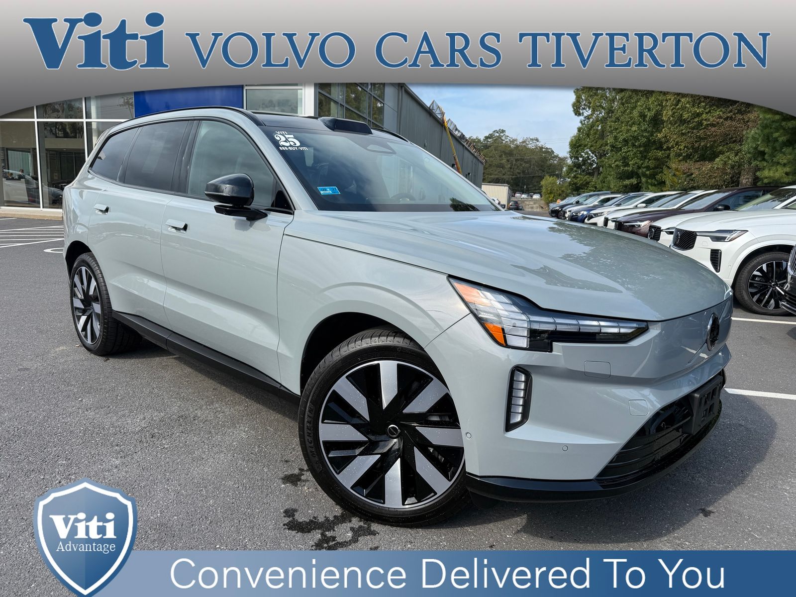 2025 Volvo EX90 Ultra's photo