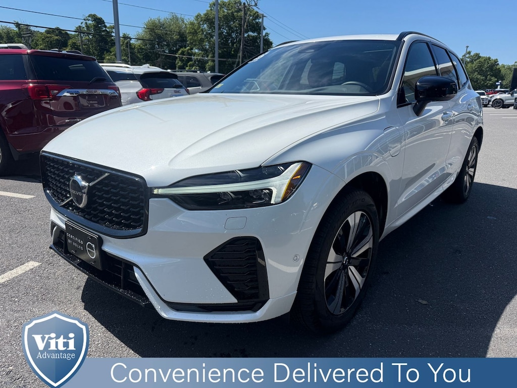 Used 2025 Volvo XC60 plug-in hybrid T8 Plus SUV