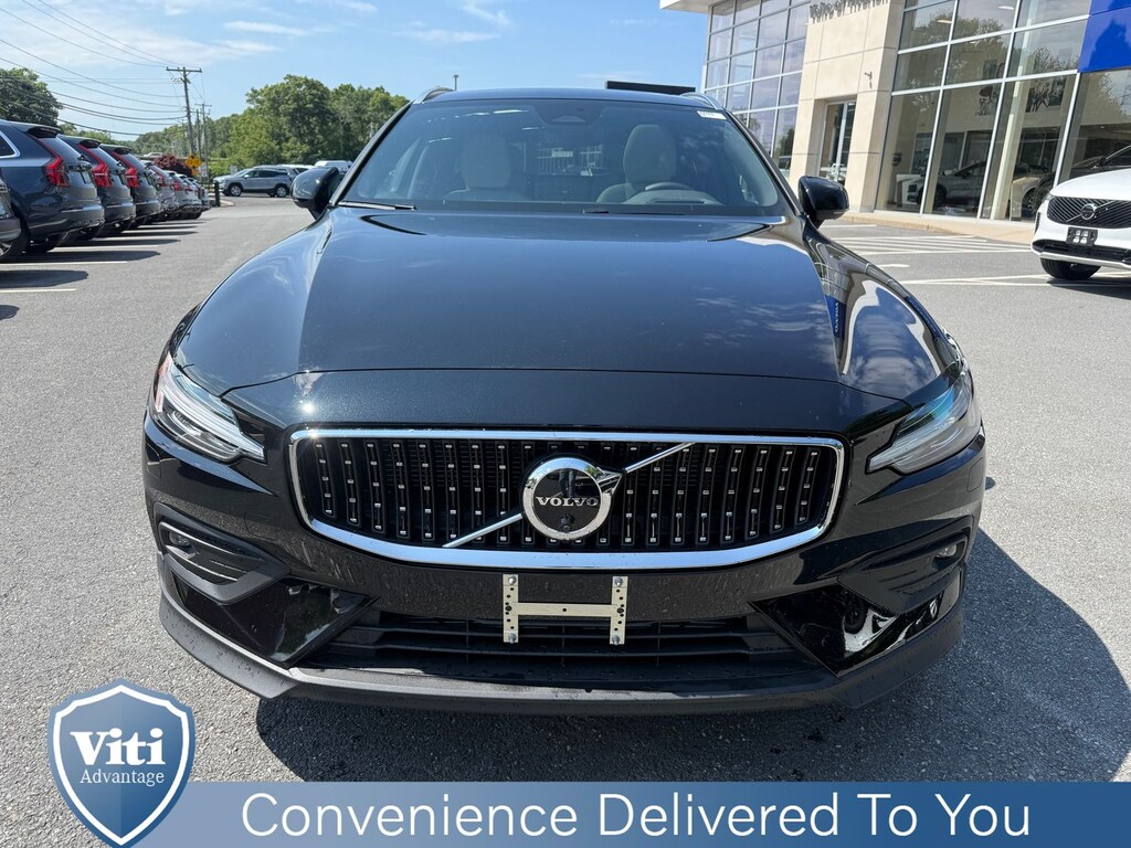 New 2026 Volvo V60 Cross Country B5 Ultra Wagon