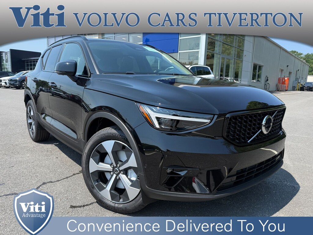 New 2026 Volvo XC40 B5 Plus SUV