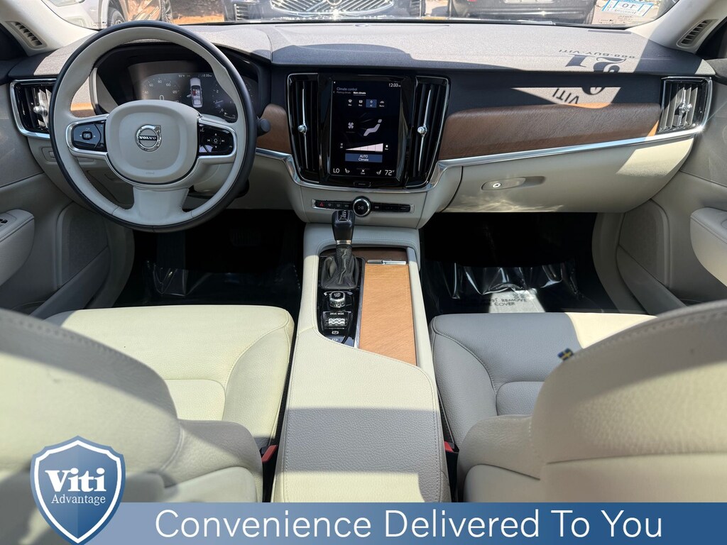 Used 2021 Volvo S90 T6 Momentum Sedan