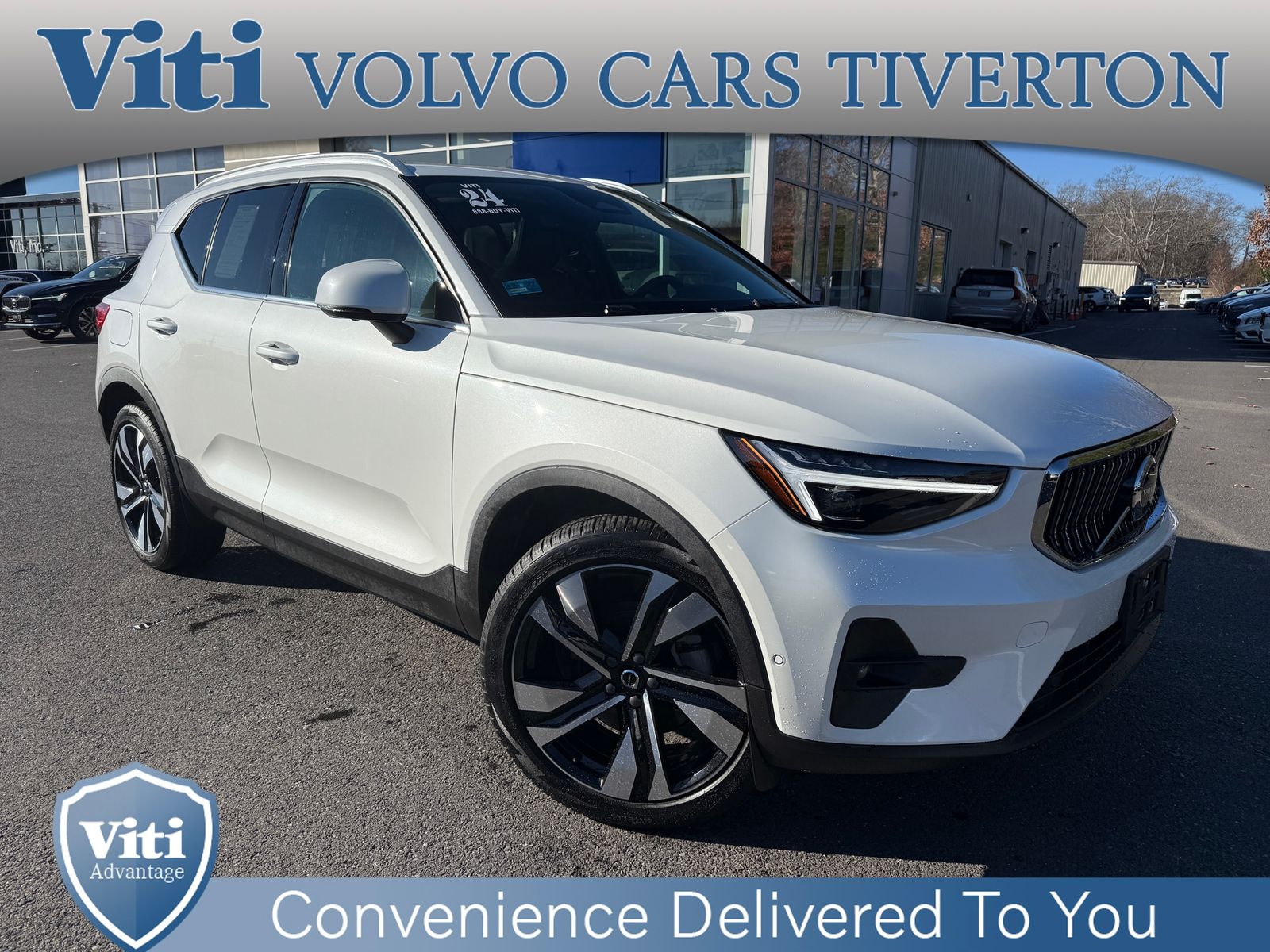 2024 Volvo XC40 Ultimate's photo