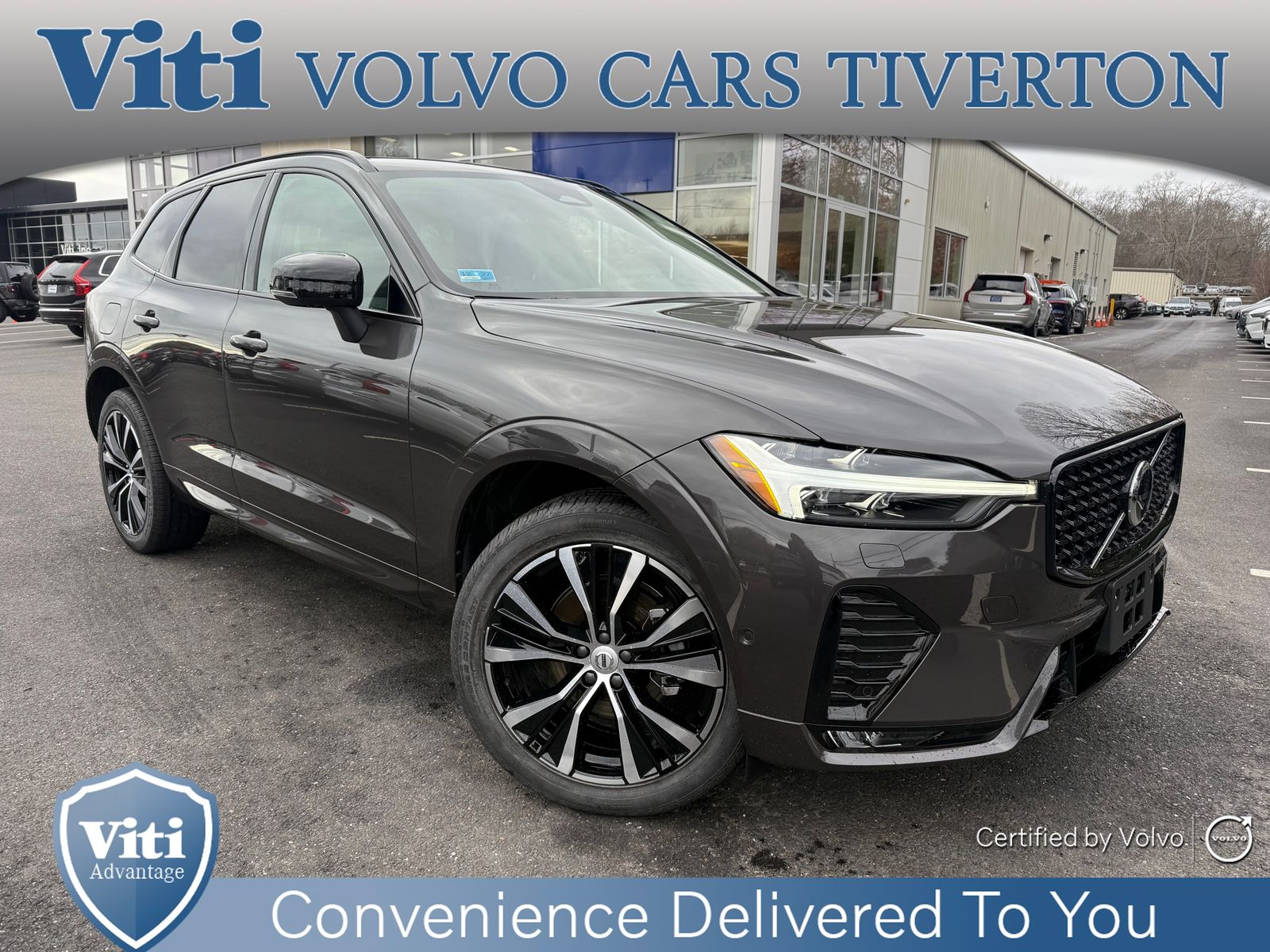 2025 Volvo XC60 Plus's photo