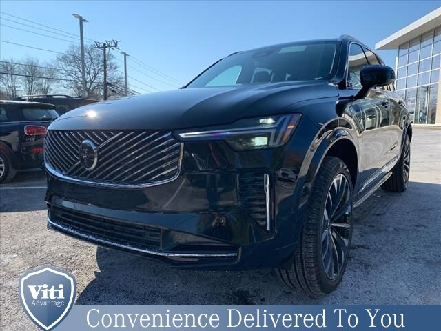 2025 Volvo XC90 T8 Plus photo 4