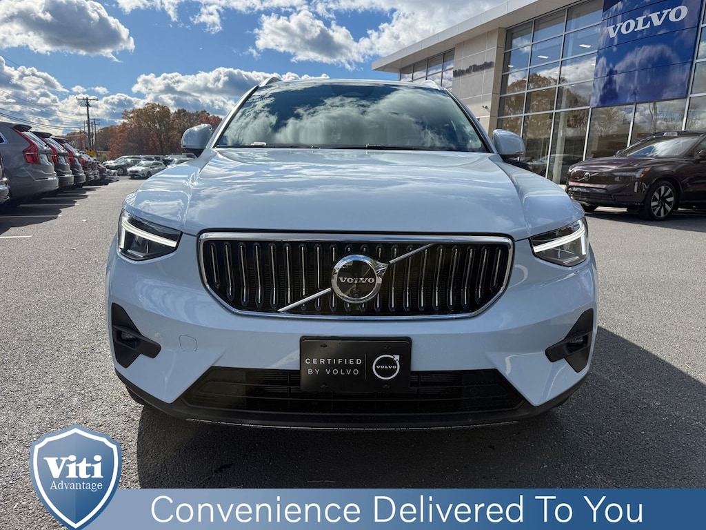 Used 2024 Volvo XC40 B5 Plus Bright SUV