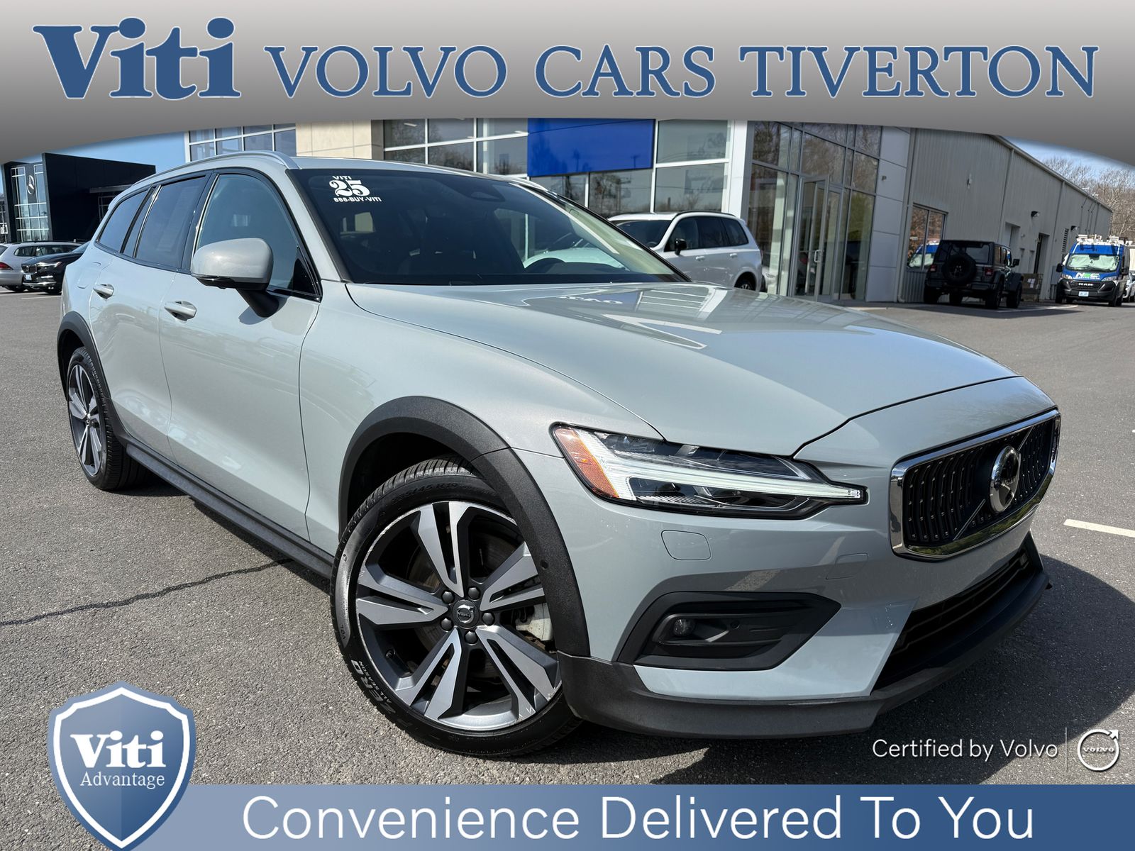 2025 Volvo V60 Cross Country
