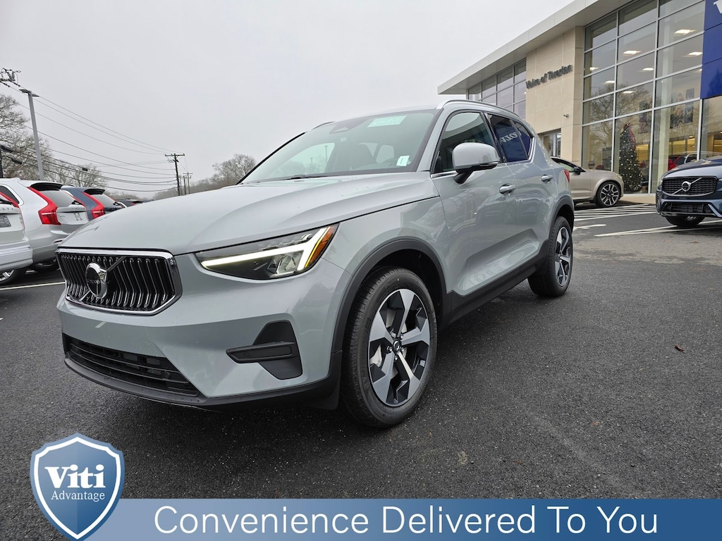 Certified 2025 Volvo XC40 B5 Core Bright Theme SUV