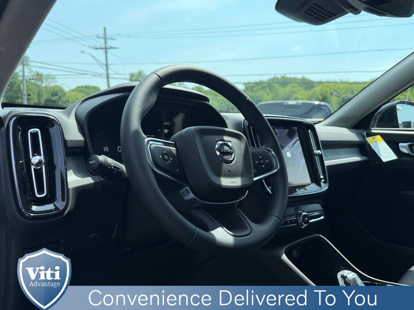 2026 Volvo XC40 Plus - Photo 12