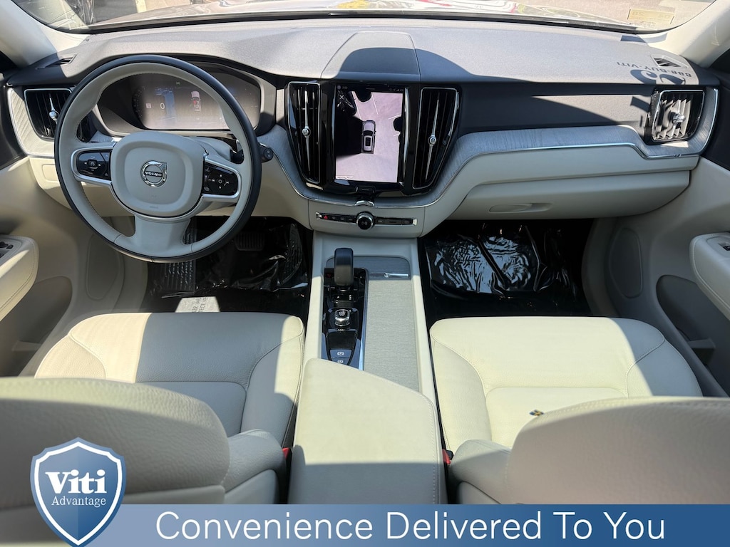 Certified 2025 Volvo XC60 plug-in hybrid T8 Plus SUV