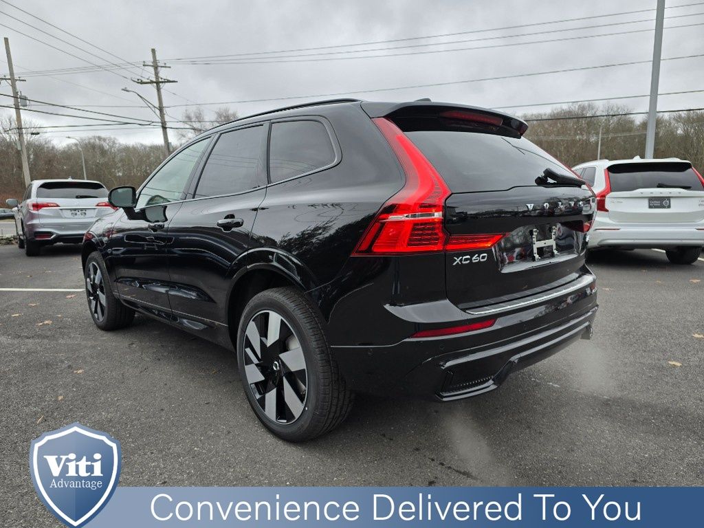 2025 Volvo XC60 Plus - Photo 6