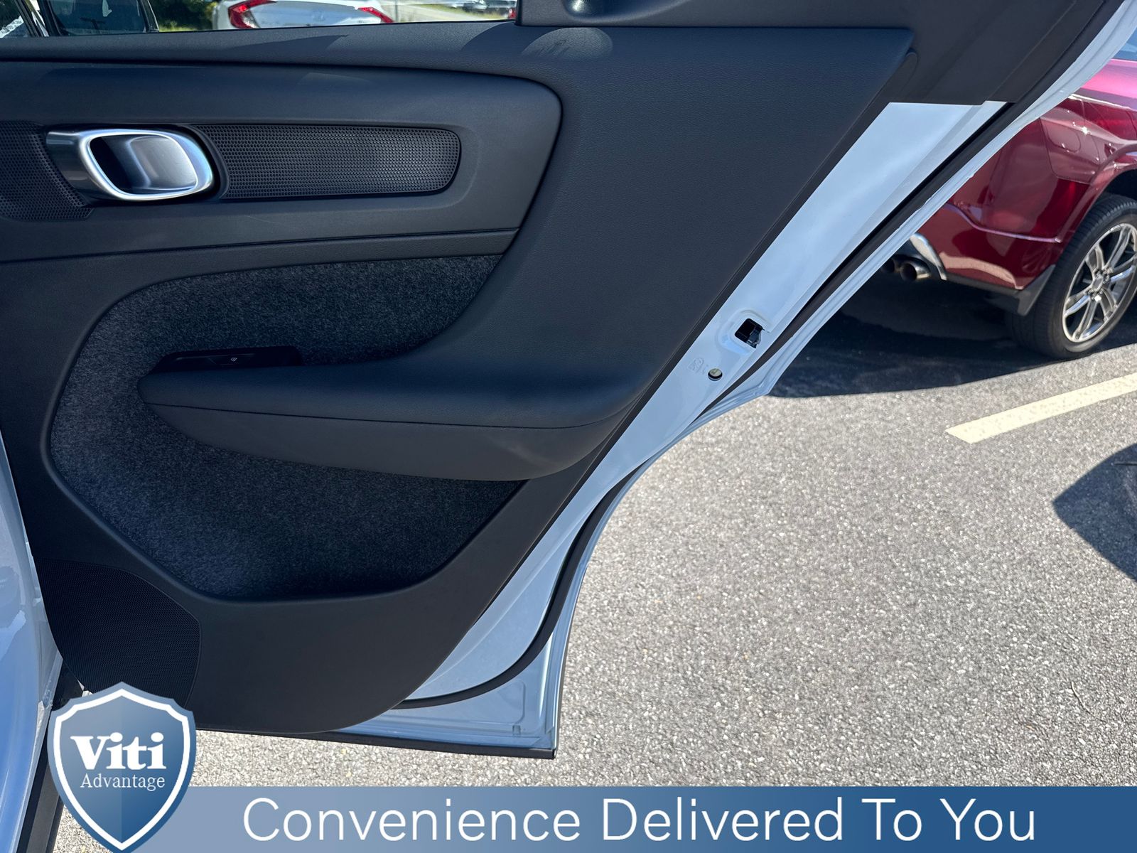 2026 Volvo XC40 Plus - Photo 26