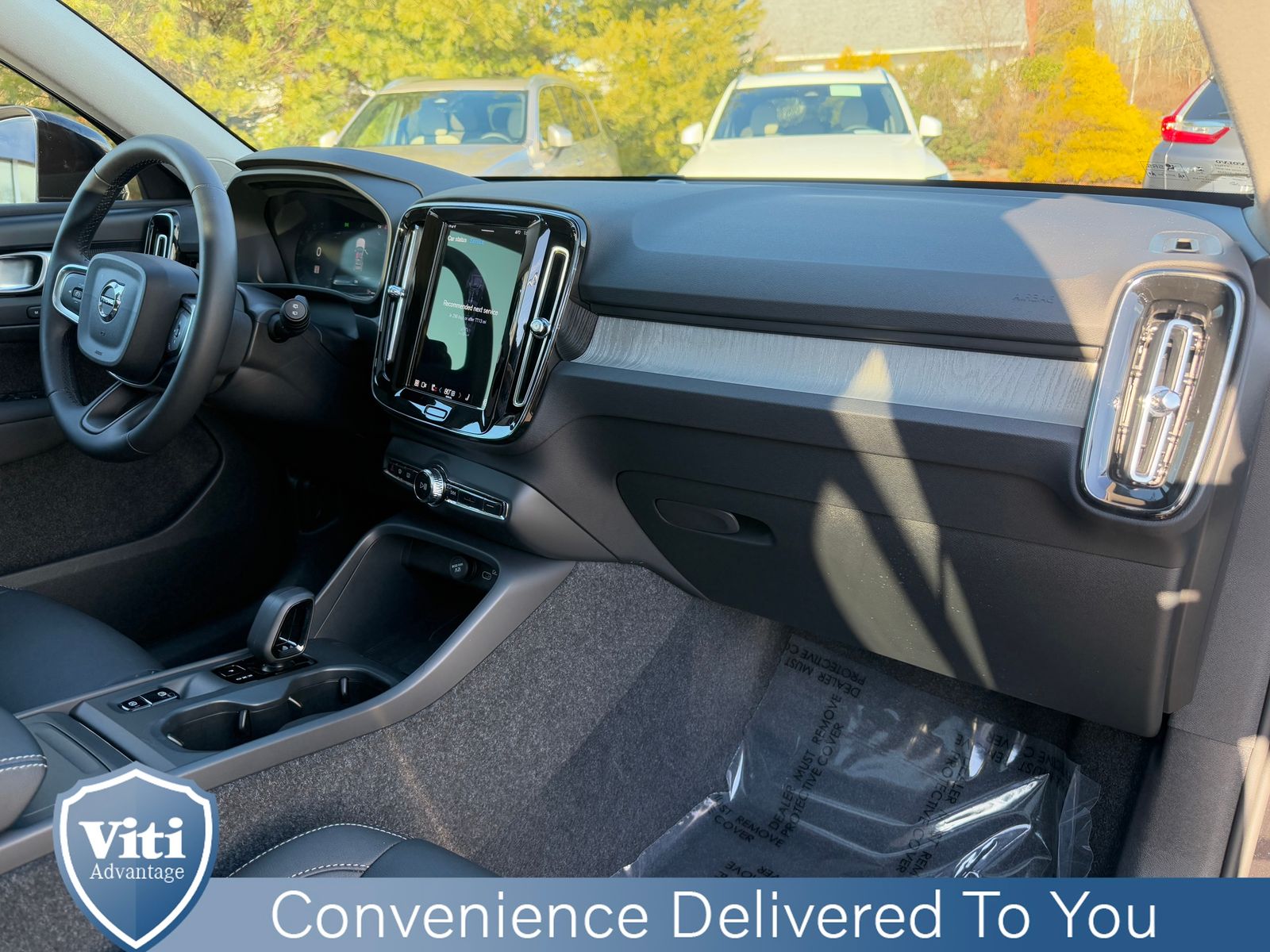 2025 Volvo XC40 Core - Photo 30