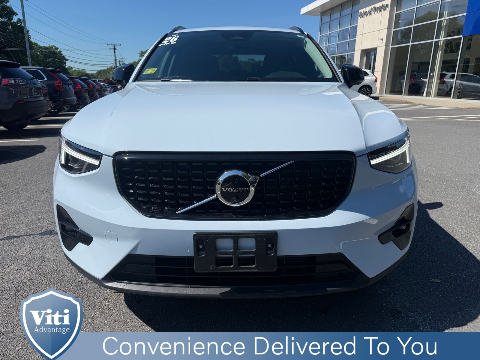 2026 Volvo XC40 Plus - Photo 3