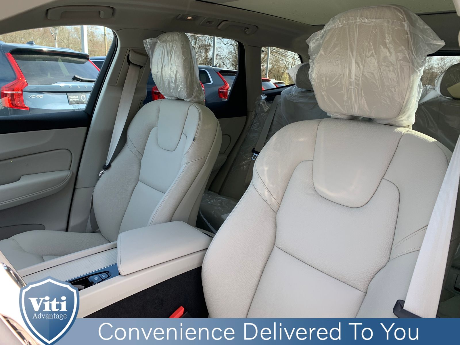 2025 Volvo XC60 Core - Photo 12