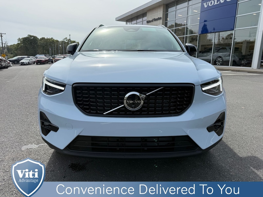 New 2026 Volvo XC40 B5 Plus SUV