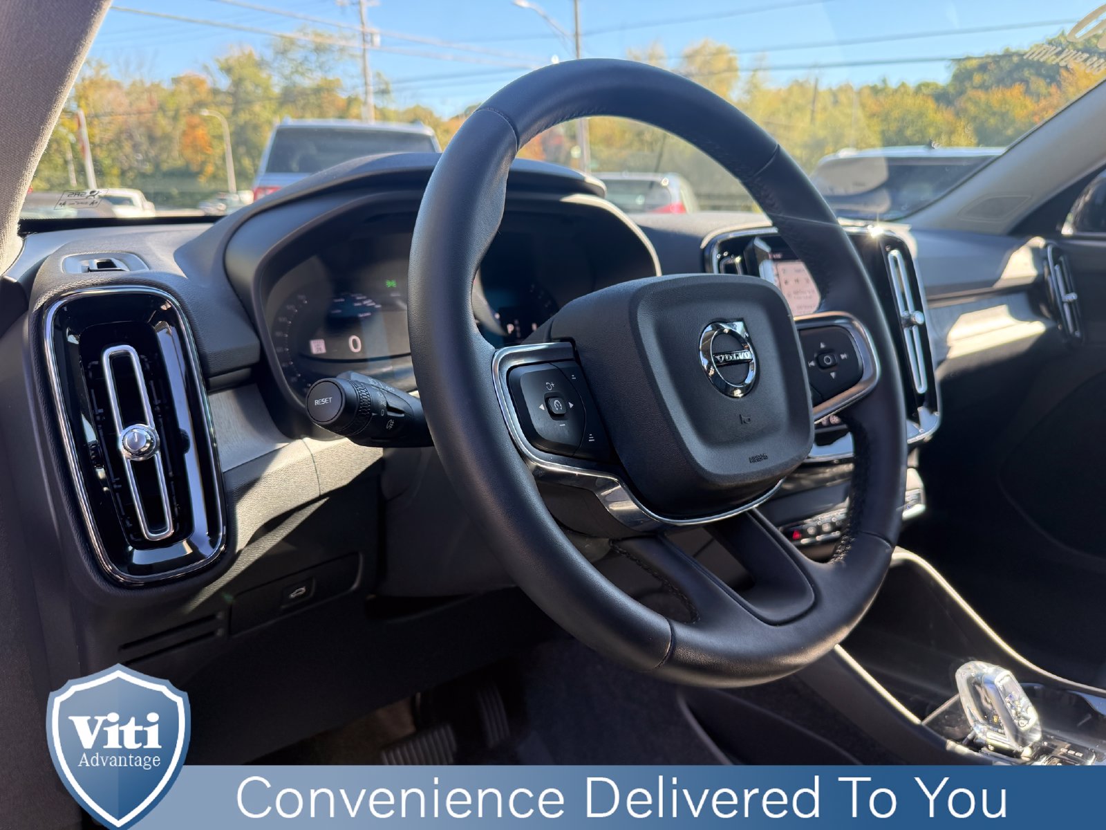 2026 Volvo XC40 Plus - Photo 17