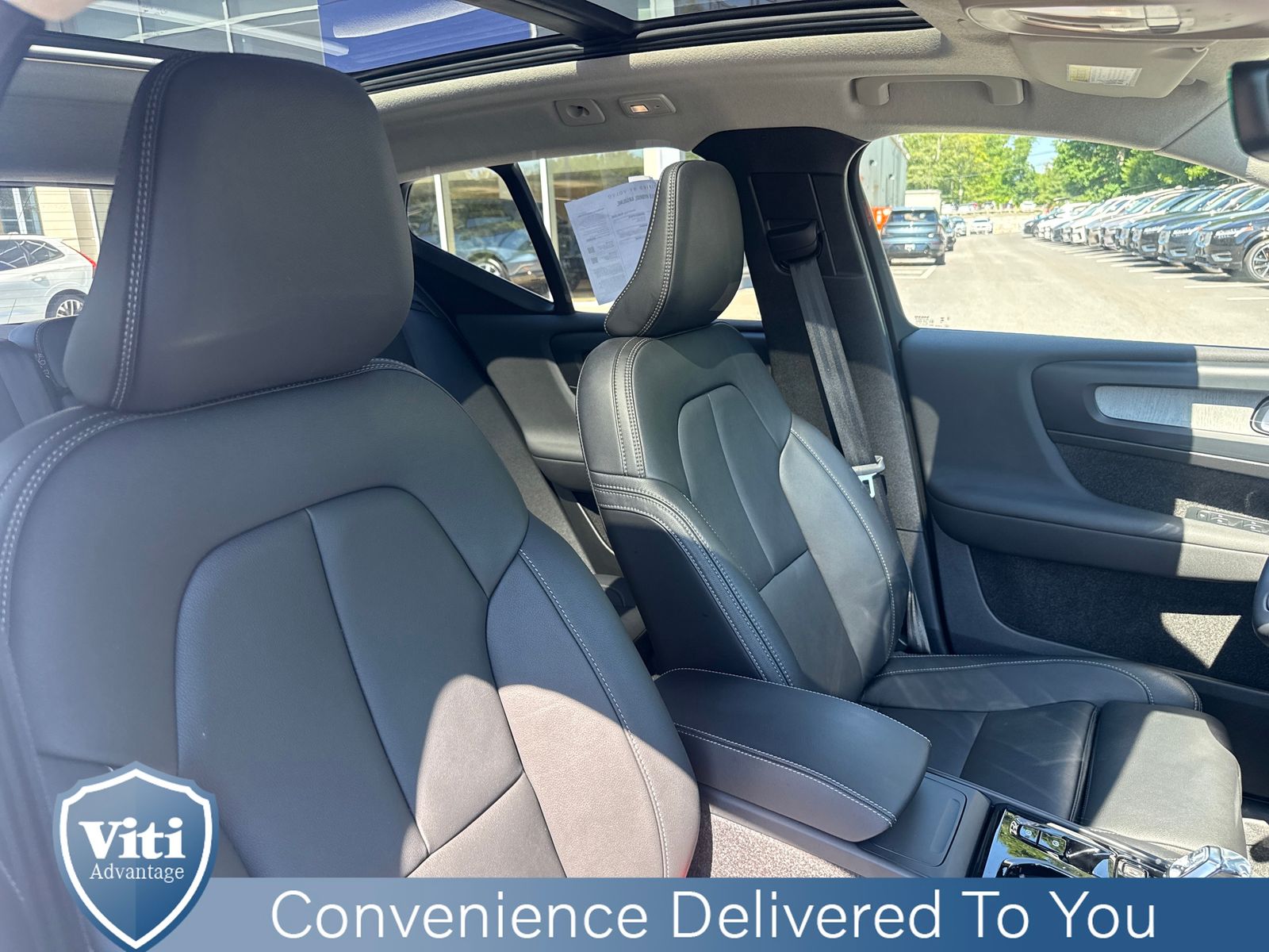 2026 Volvo XC40 Plus - Photo 31