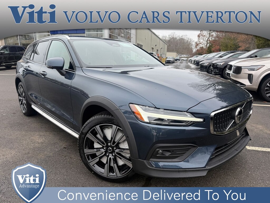 New 2026 Volvo V60 Cross Country B5 Ultra Wagon
