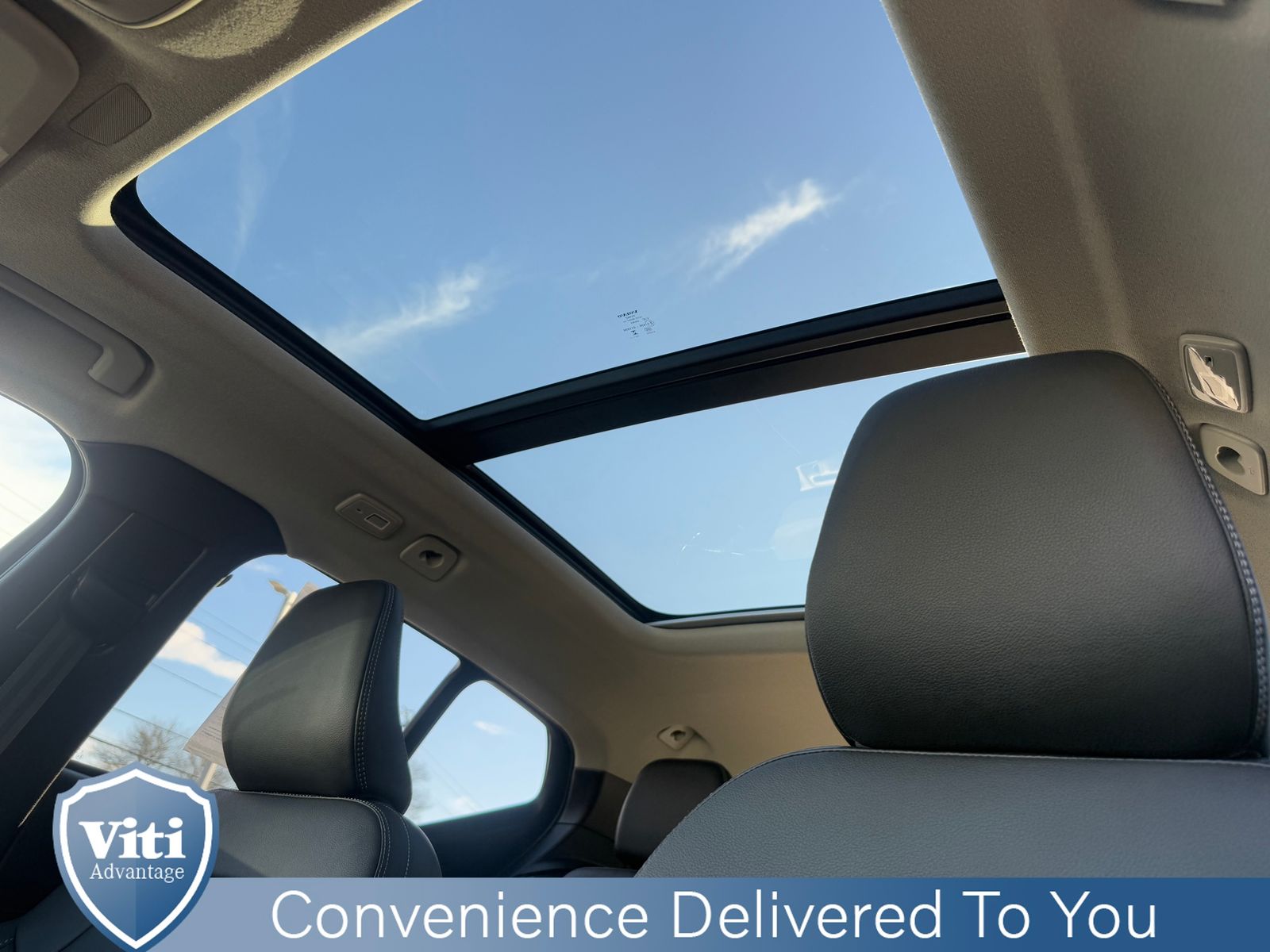 2025 Volvo XC40 Core - Photo 19