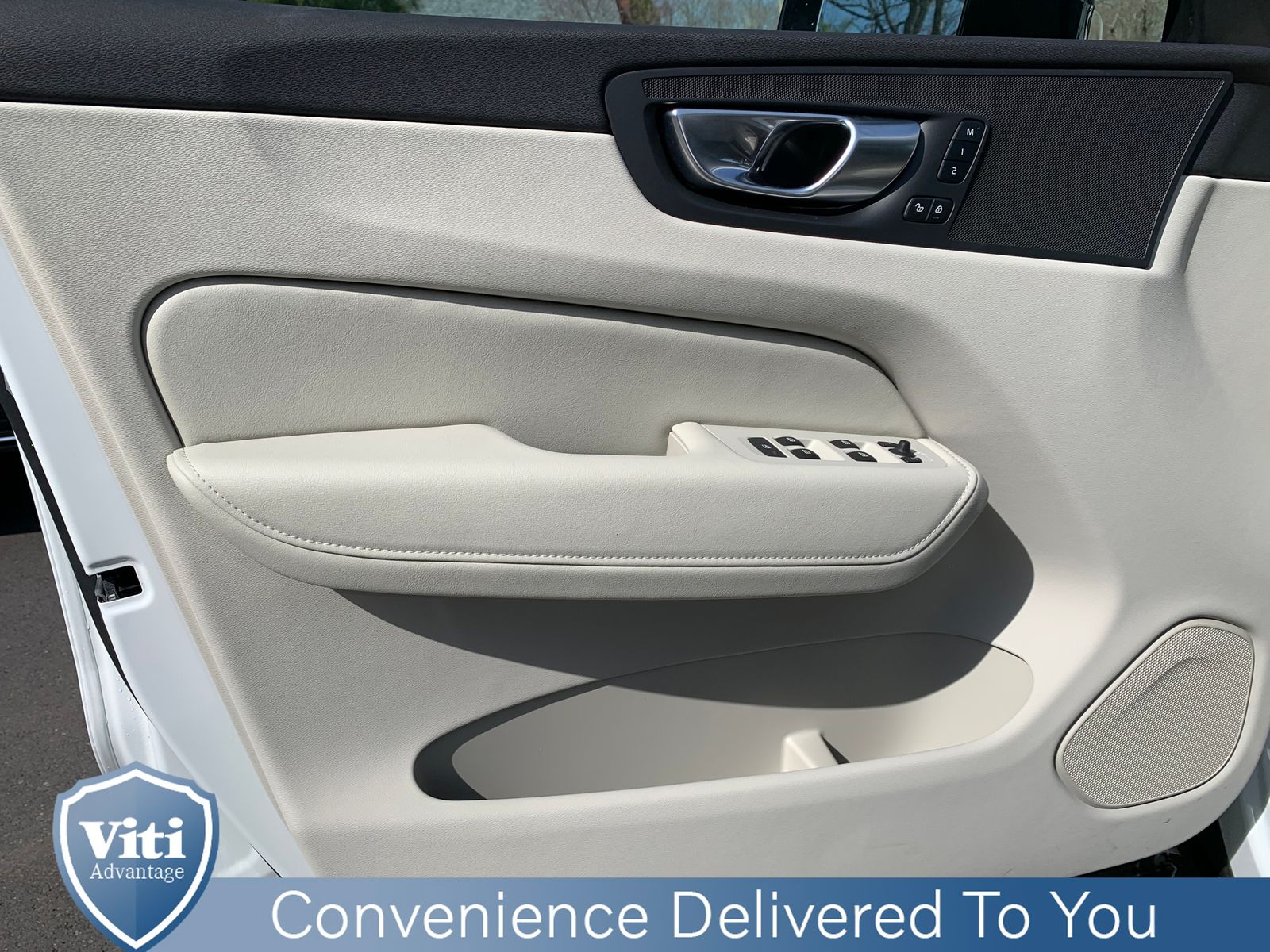 2025 Volvo XC60 Core - Photo 10