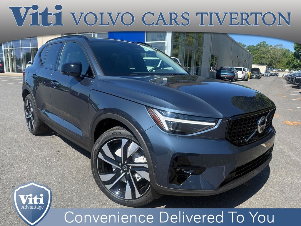 New 2026 Volvo XC40 B5 Plus SUV