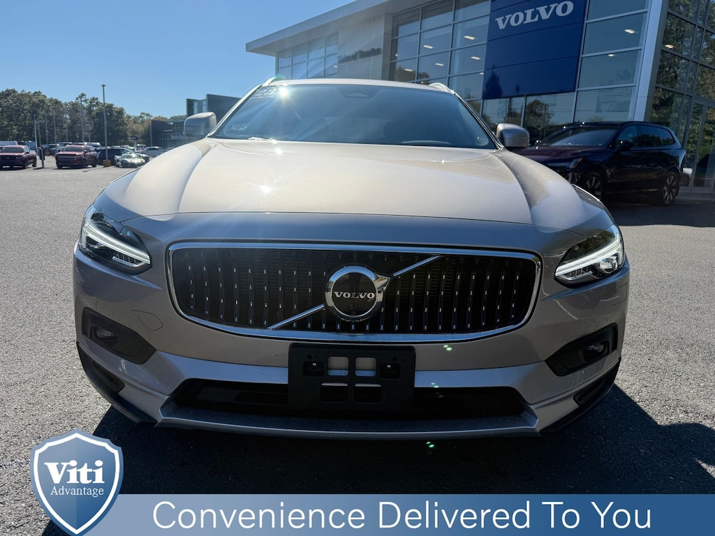 Certified 2023 Volvo V90 Cross Country B6 AWD Plus Wagon