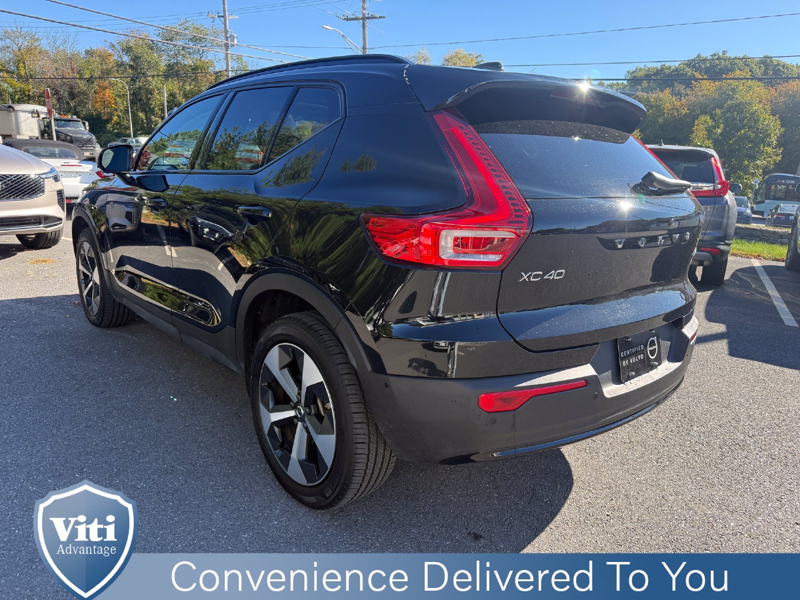 2026 Volvo XC40 Plus - Photo 6