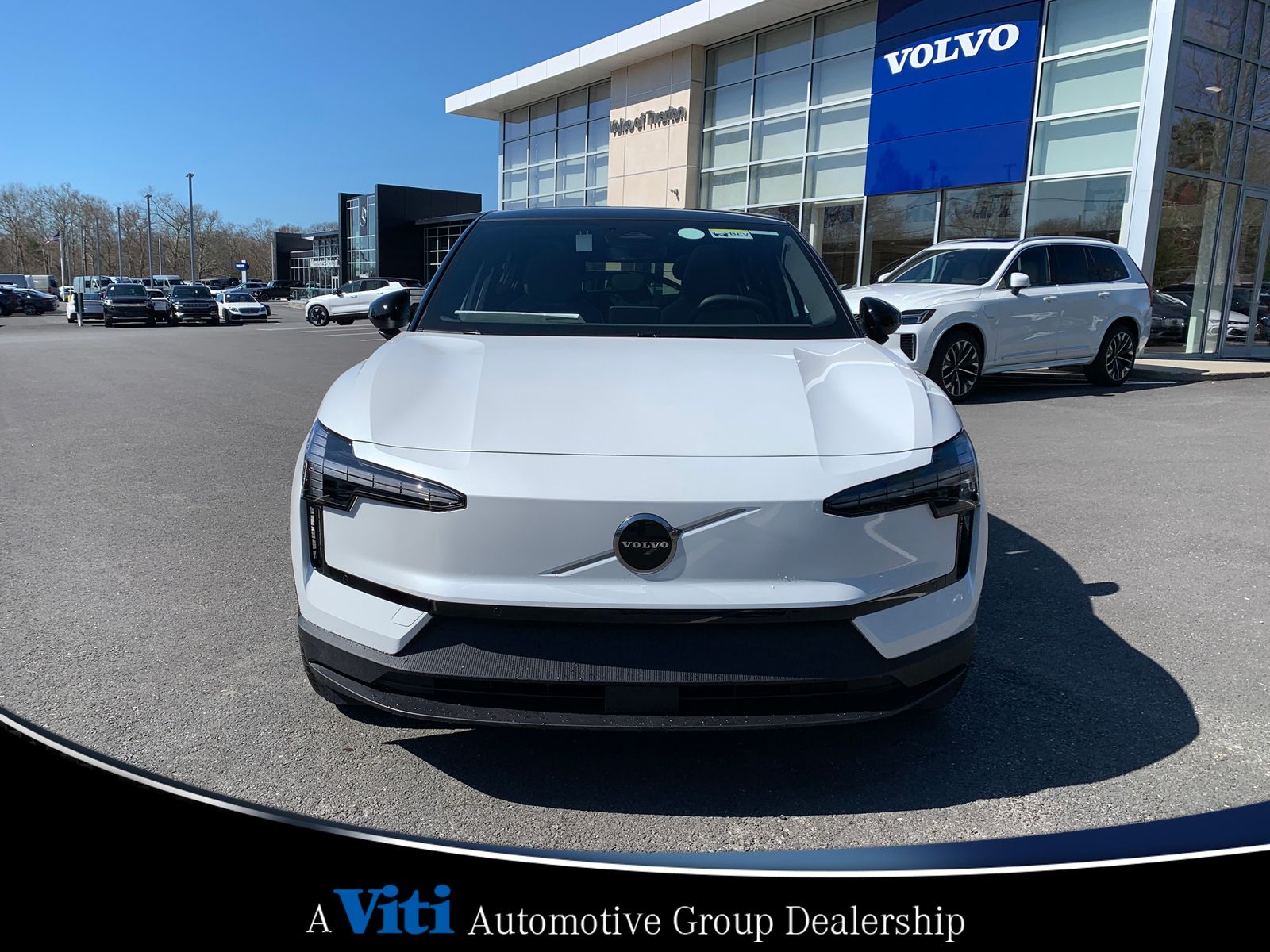 2025 Volvo EX30 Plus photo 2