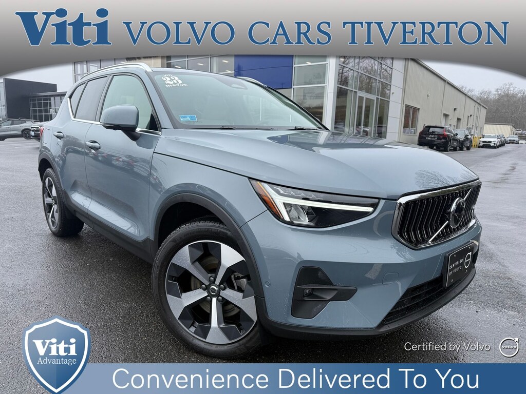 Used 2023 Volvo XC40 B5 AWD Plus Bright SUV