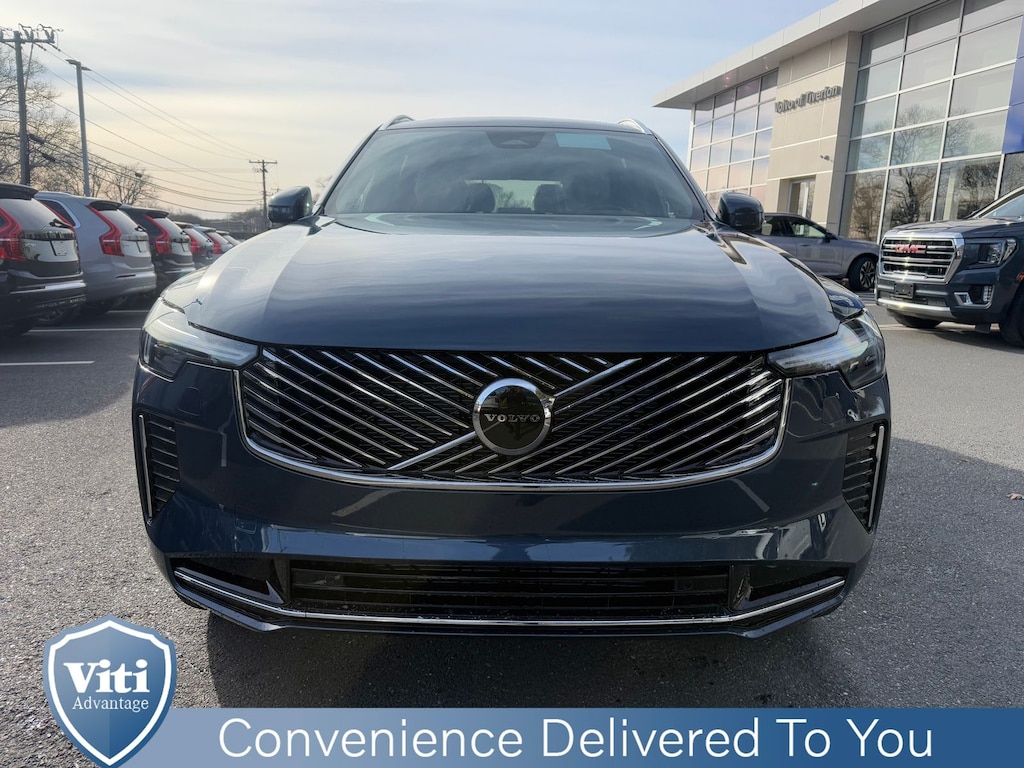 New 2026 Volvo XC90 B5 Core SUV