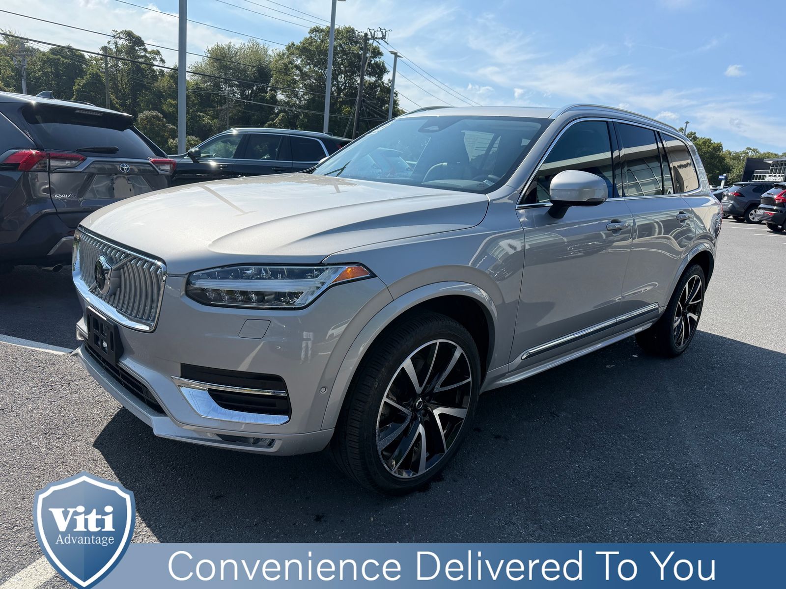 2023 Volvo XC90 AWD Plus photo 3