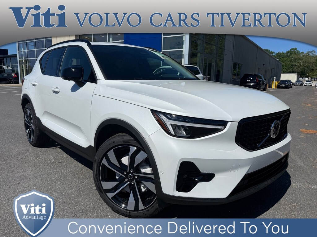 New 2026 Volvo XC40 B5 Plus SUV