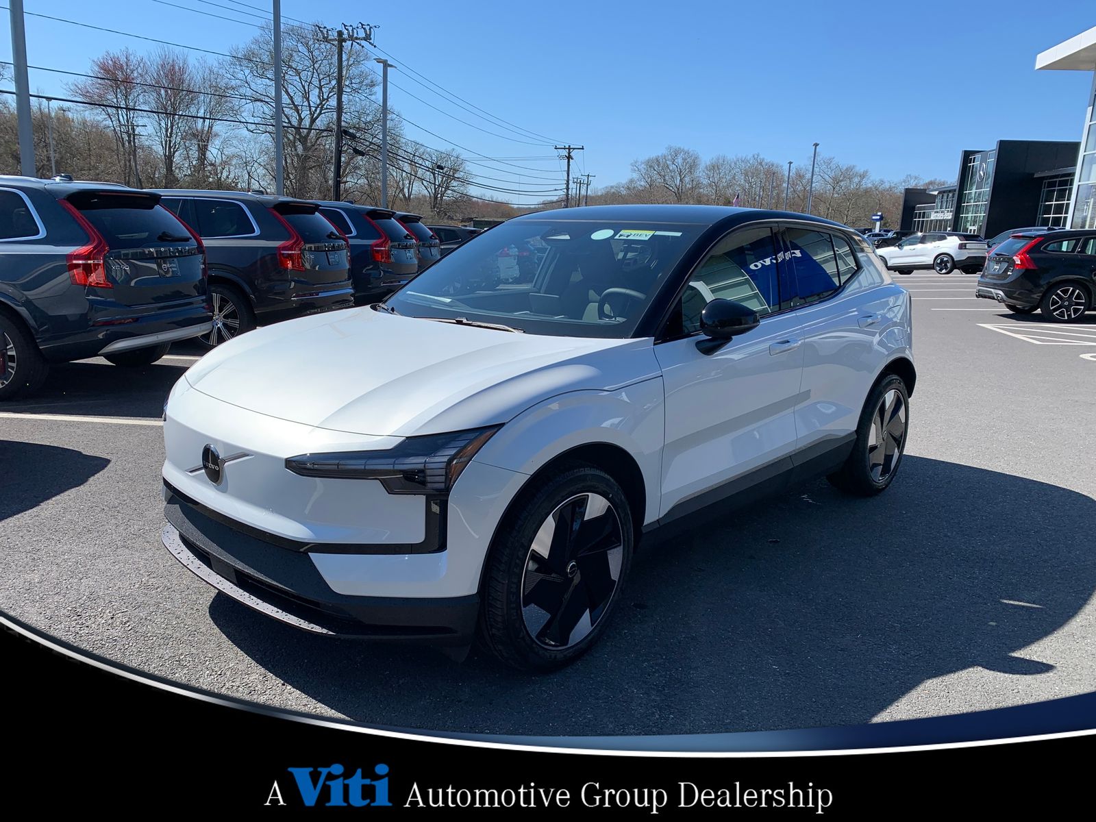 2025 Volvo EX30 Plus photo 3