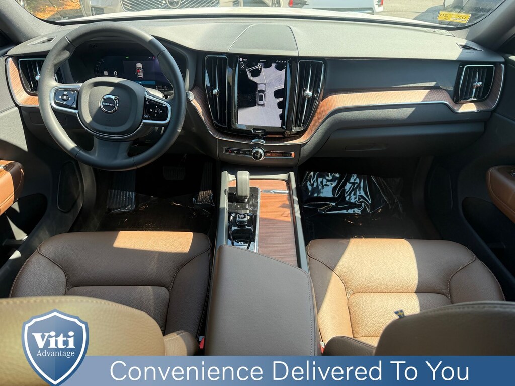 Used 2025 Volvo XC60 plug-in hybrid T8 Plus SUV