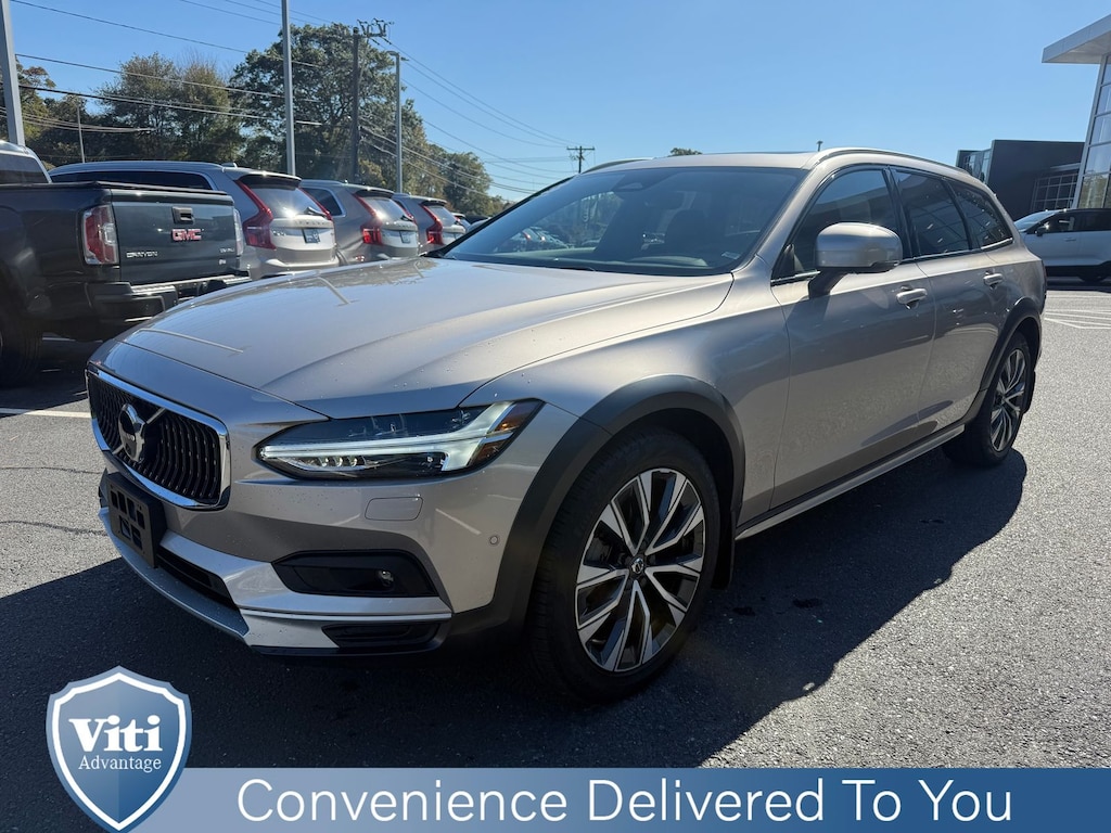 Certified 2023 Volvo V90 Cross Country B6 AWD Plus Wagon