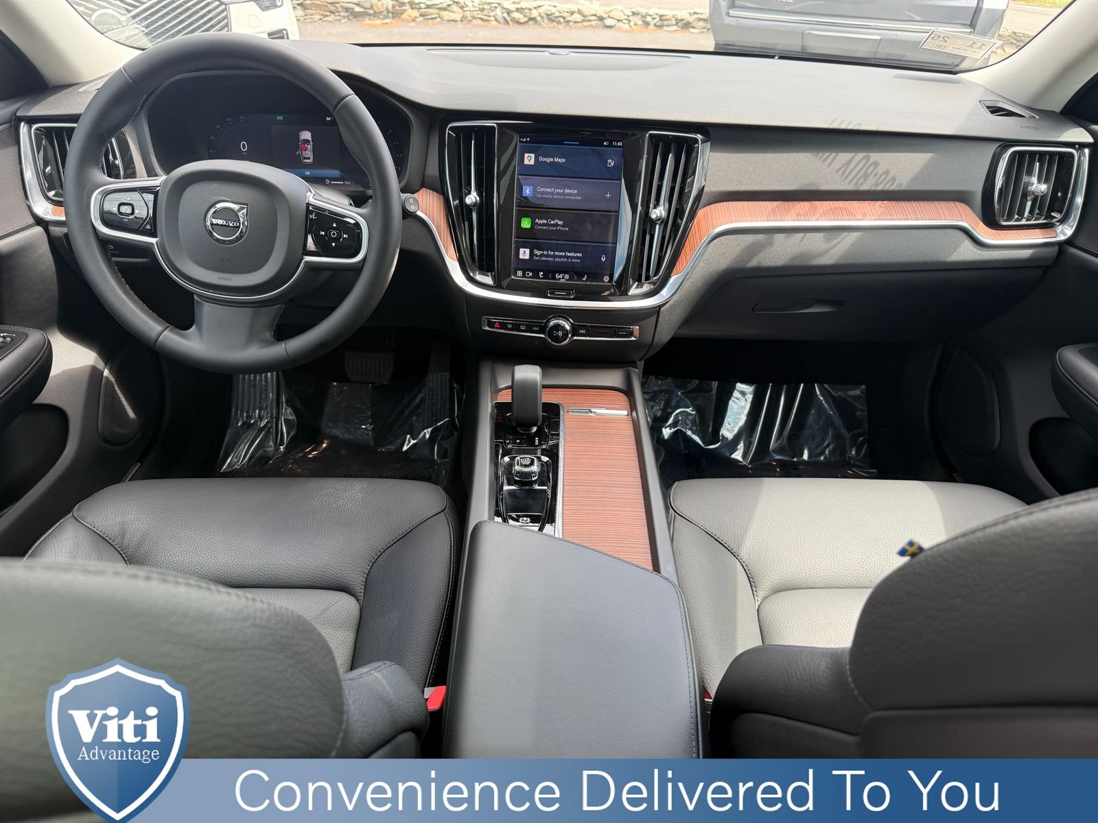 2023 Volvo V60 Cross Country B5 AWD Plus photo 2