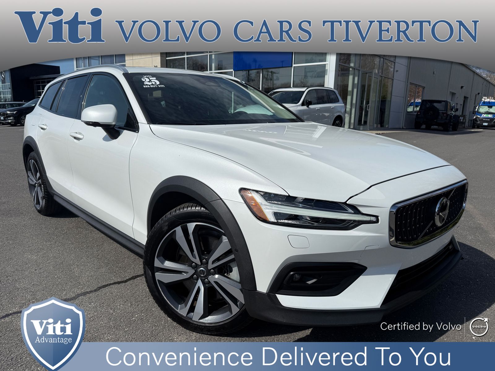2025 Volvo V60 Cross Country