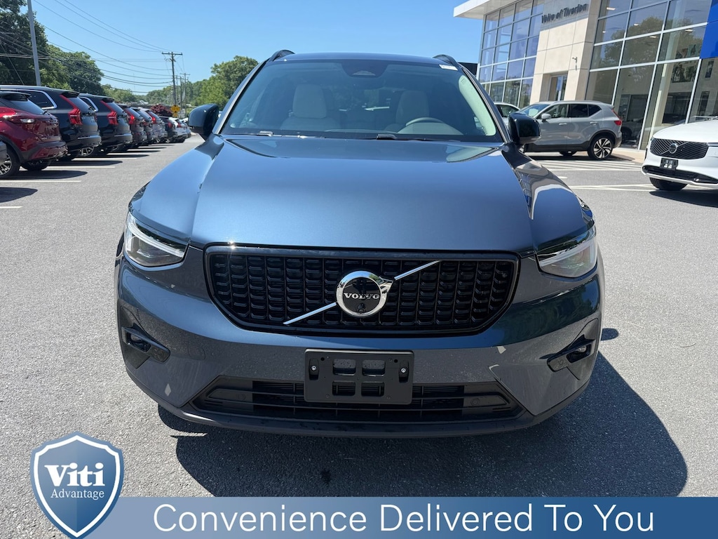 New 2026 Volvo XC40 B5 Ultra SUV