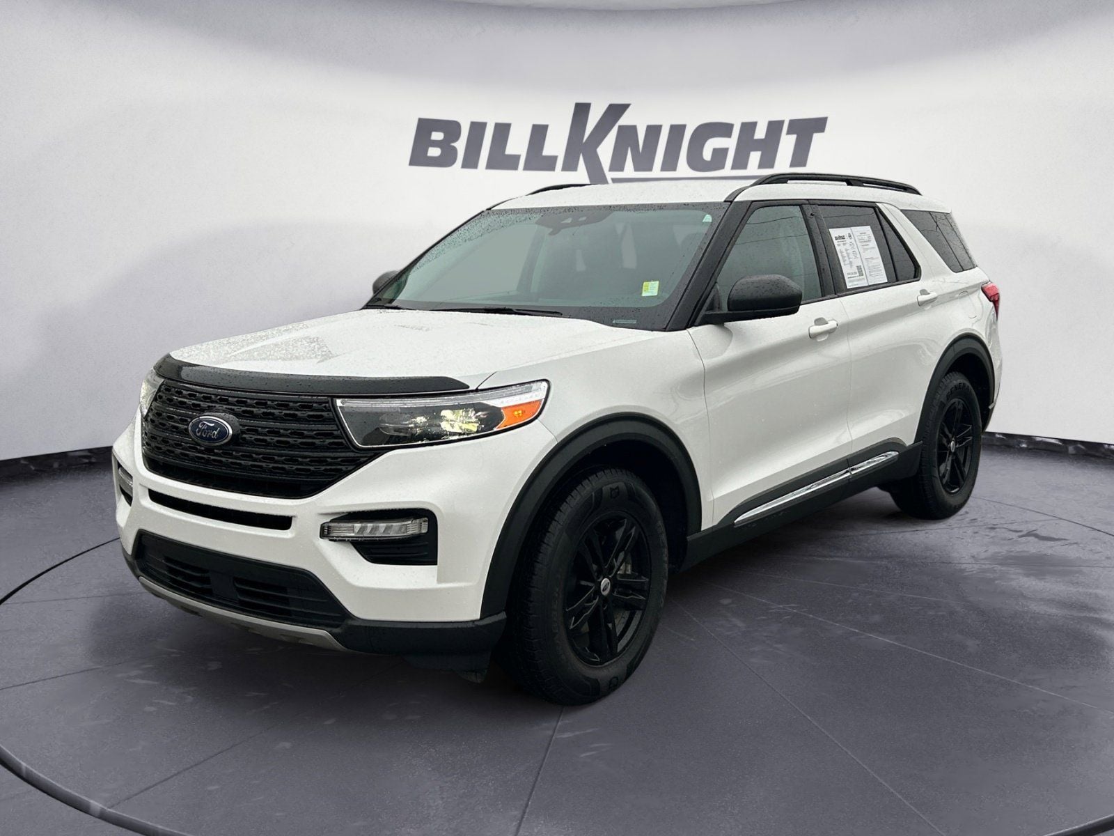 2021 Ford Explorer XLT 4WD's photo
