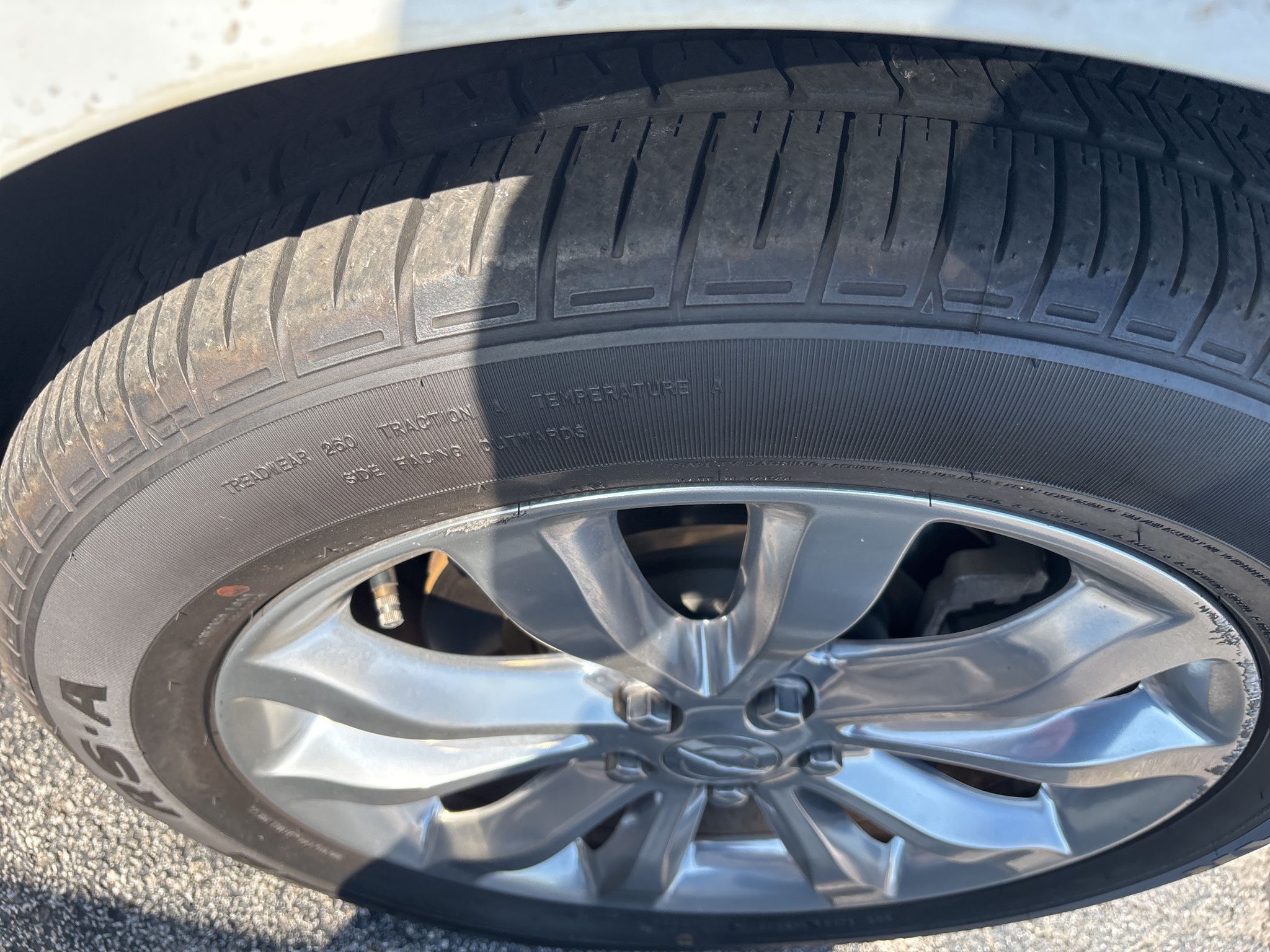 2018 Chrysler 300 Limited photo 4