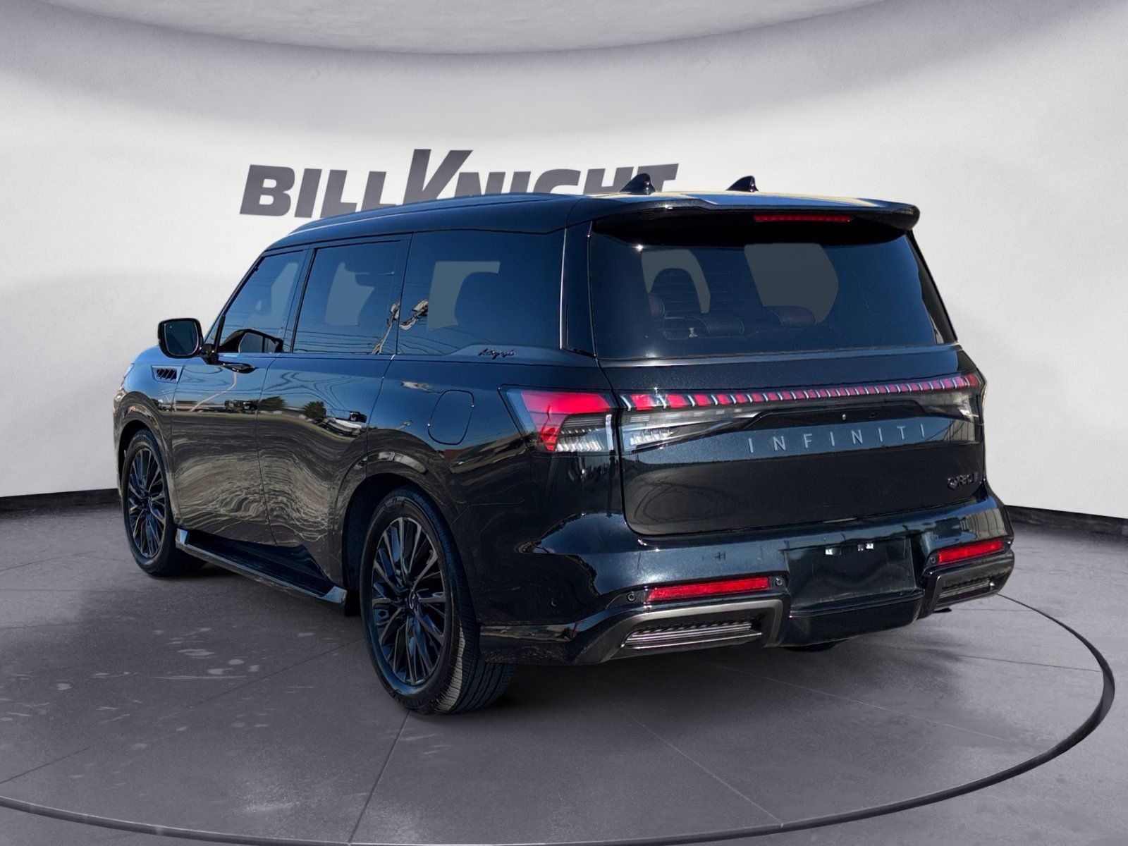 2025 Infiniti QX80 photo 3