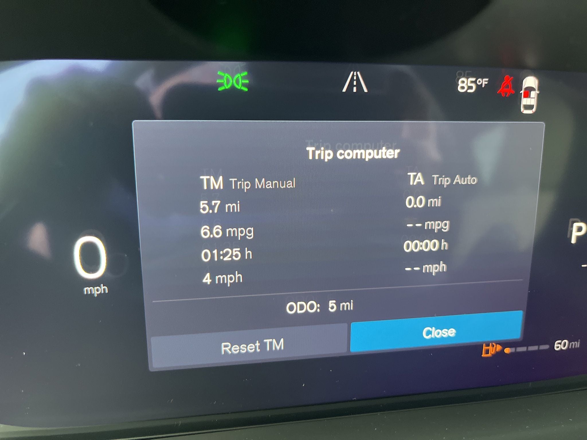 2026 Volvo XC60 B5 Core Dark AWD's photo