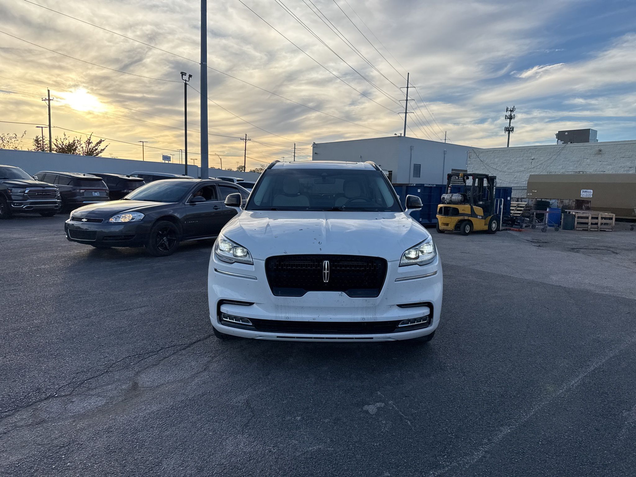 2023 Lincoln Aviator Black Label's photo